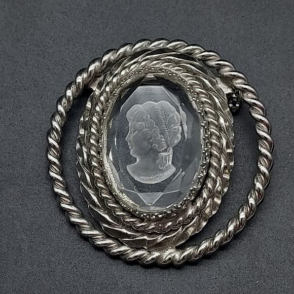 Vintage Intaglio Cameo Brooch Clear Lucite Silver Tone Lady Head Portrait - Picture 5 of 10